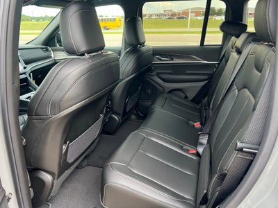 2027 Jeep Grand Cherokee GRAND CHEROKEE LIMITED 4X2