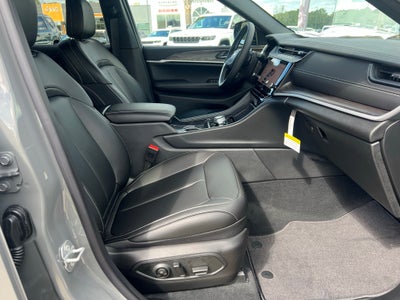 2027 Jeep Grand Cherokee GRAND CHEROKEE LIMITED 4X2