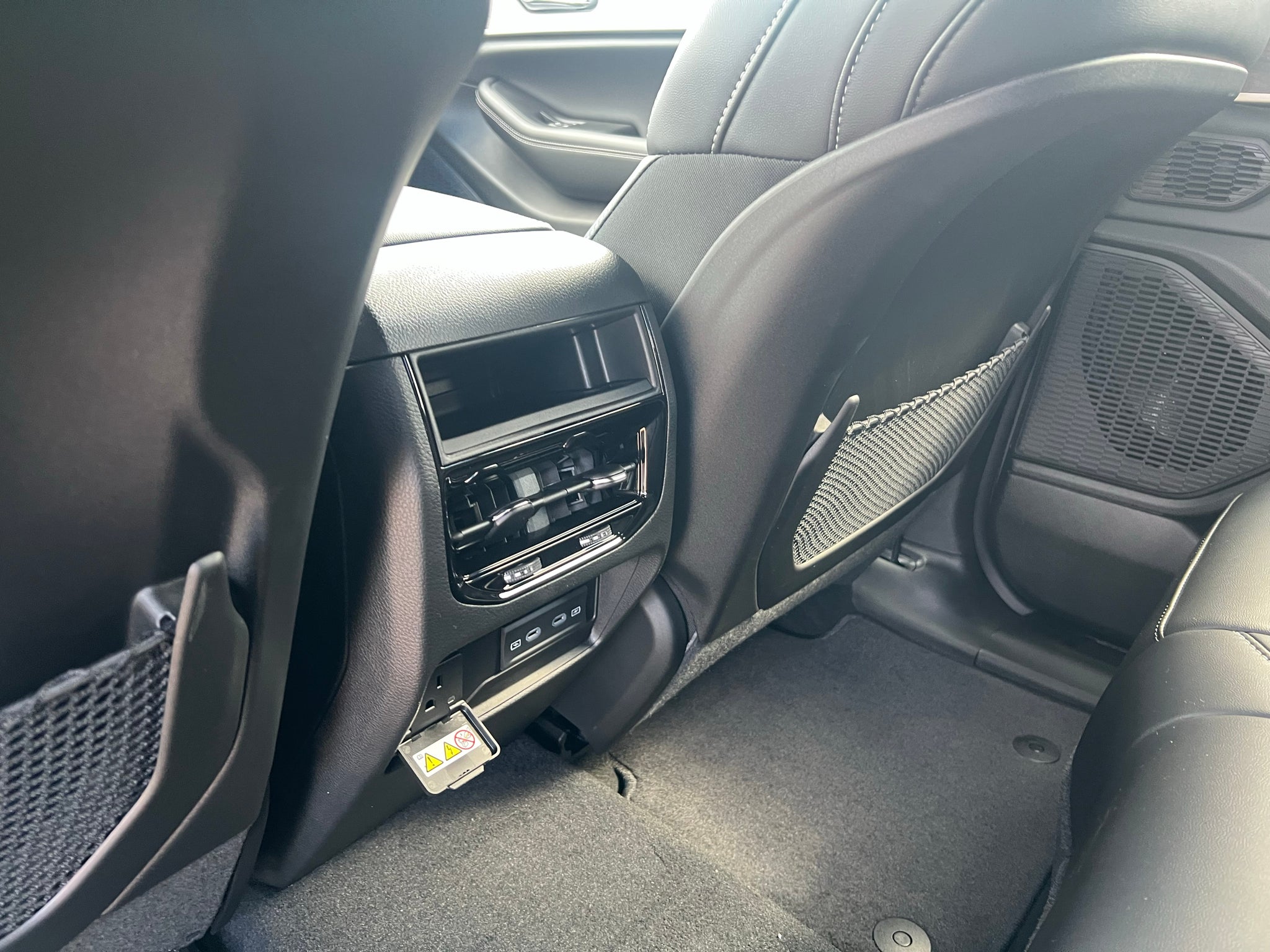 2027 Jeep Grand Cherokee GRAND CHEROKEE LIMITED 4X2