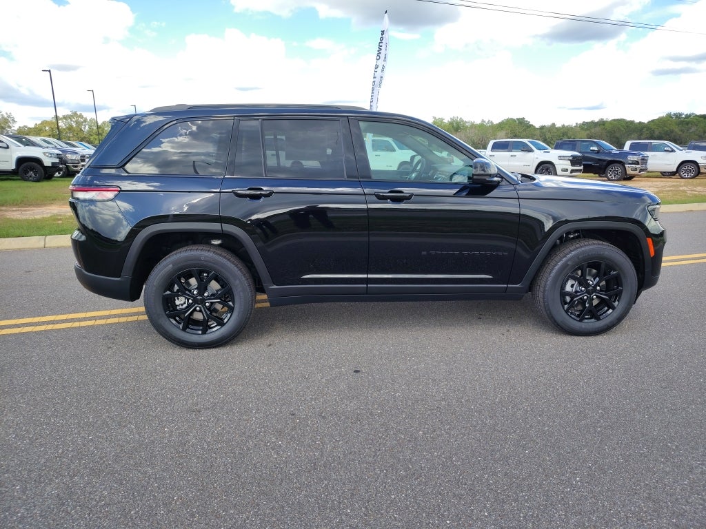 2025 Jeep Grand Cherokee GRAND CHEROKEE ALTITUDE X 4X4