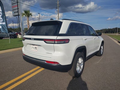 2025 Jeep Grand Cherokee GRAND CHEROKEE LAREDO X 4X4