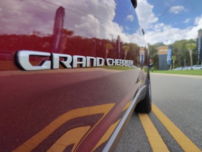 2025 Jeep Grand Cherokee GRAND CHEROKEE LAREDO X 4X4