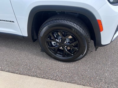 2026 Jeep Grand Cherokee GRAND CHEROKEE LAREDO ALTITUDE 4X4