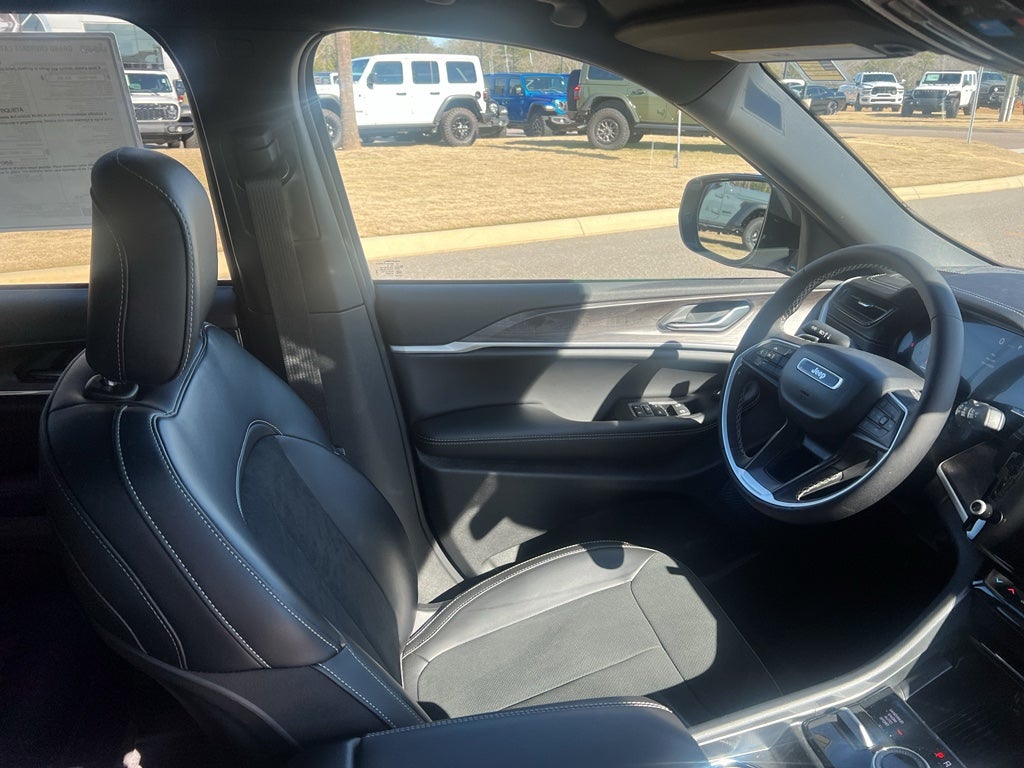 2026 Jeep Grand Cherokee GRAND CHEROKEE ALTITUDE 4X4