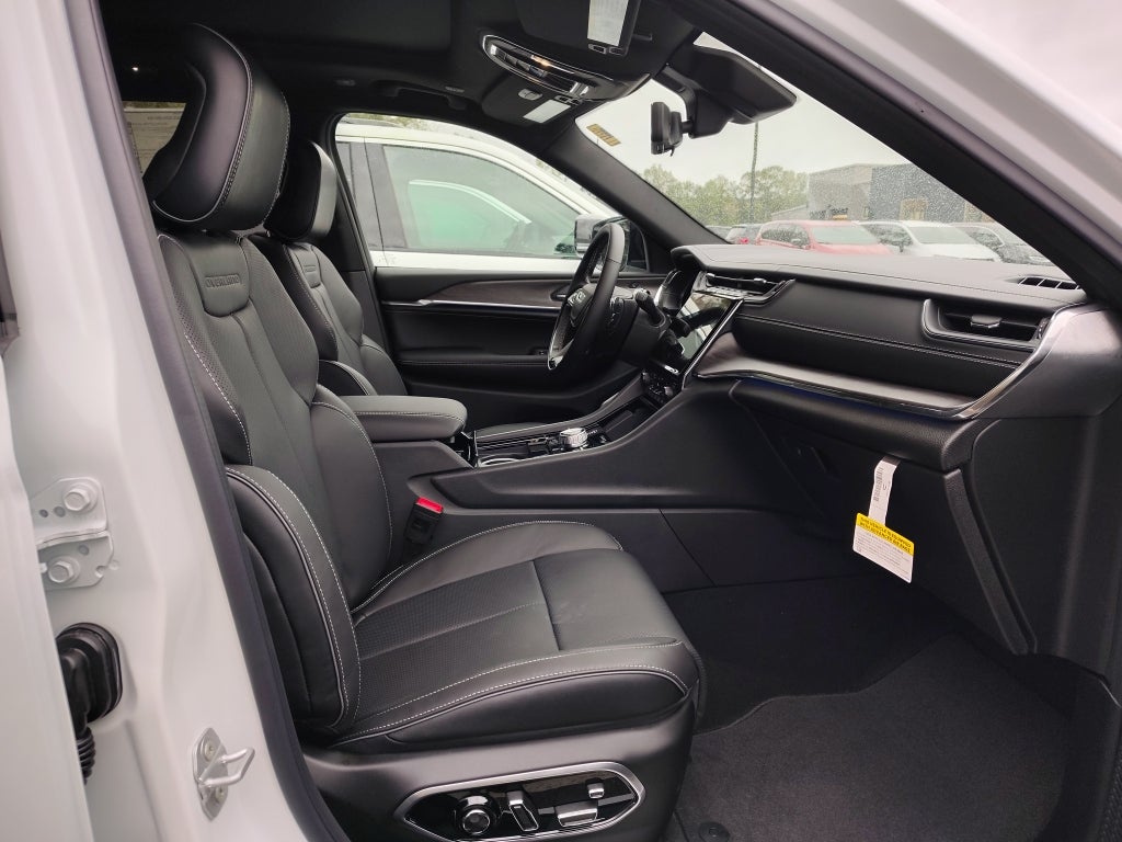 2025 Jeep Grand Cherokee GRAND CHEROKEE OVERLAND 4X4