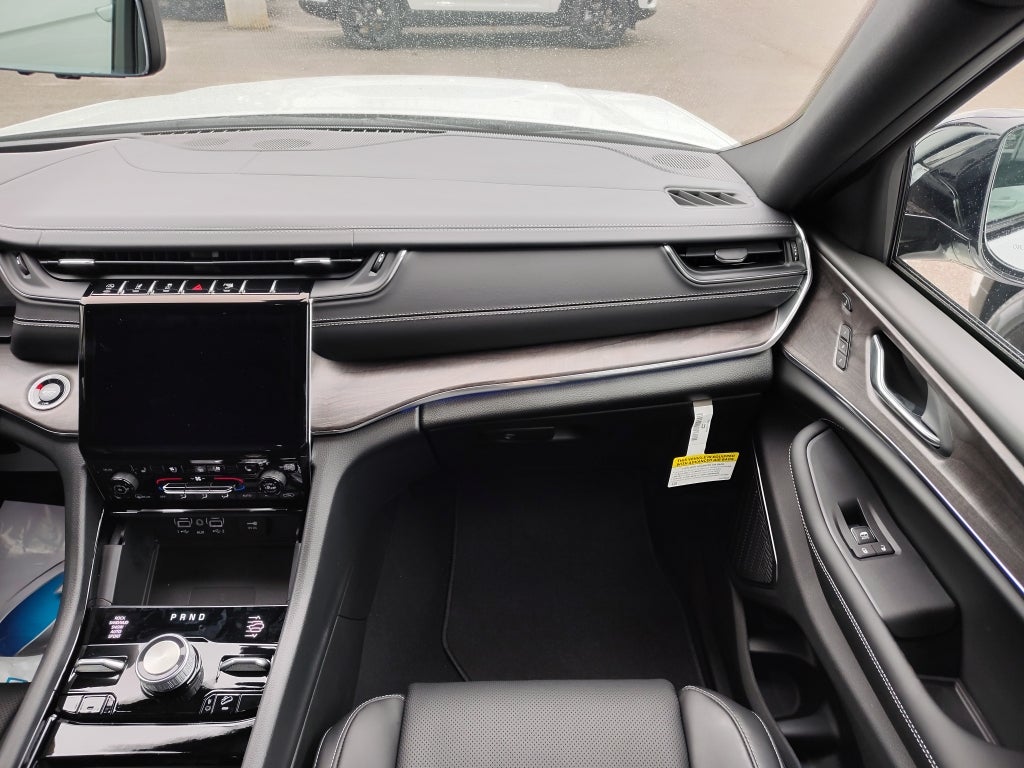 2025 Jeep Grand Cherokee GRAND CHEROKEE OVERLAND 4X4