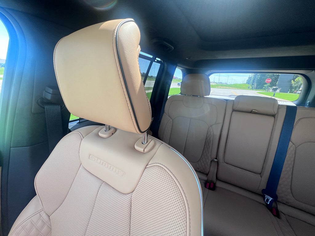 2026 Jeep Grand Cherokee GRAND CHEROKEE SUMMIT 4X4