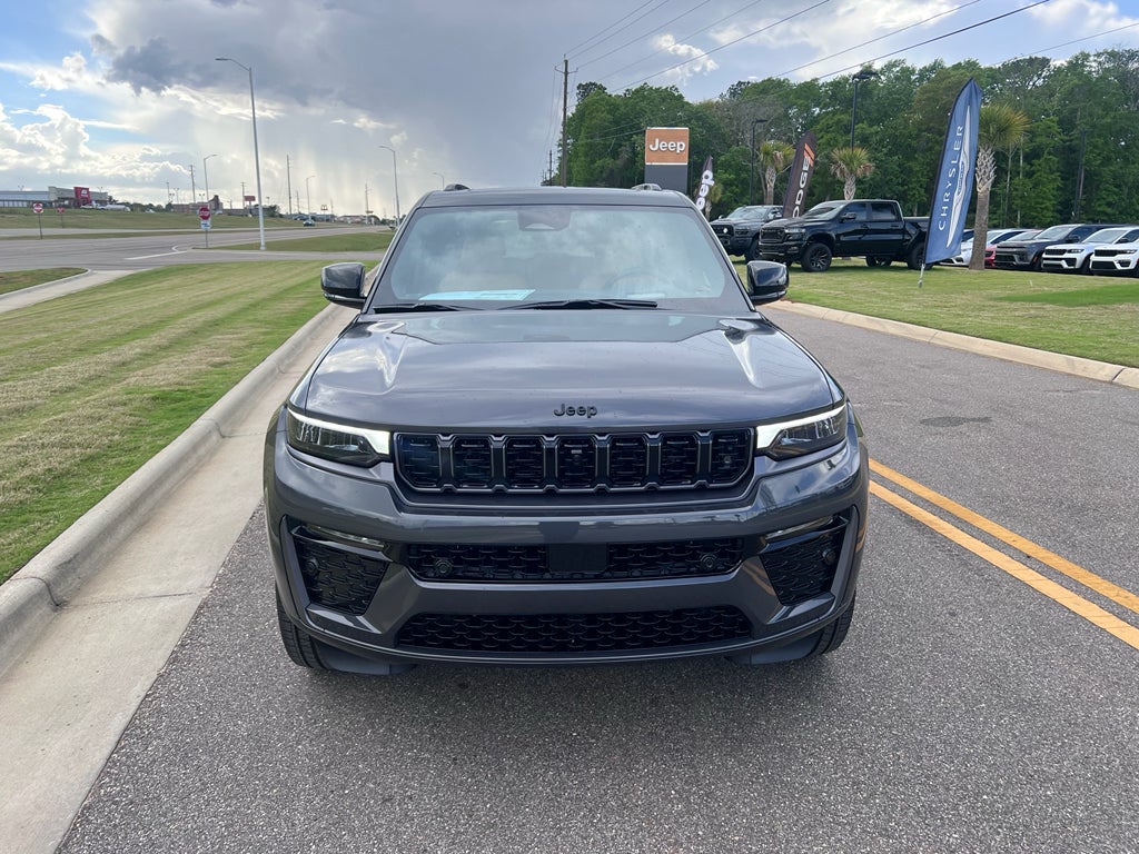 2026 Jeep Grand Cherokee GRAND CHEROKEE SUMMIT 4X4