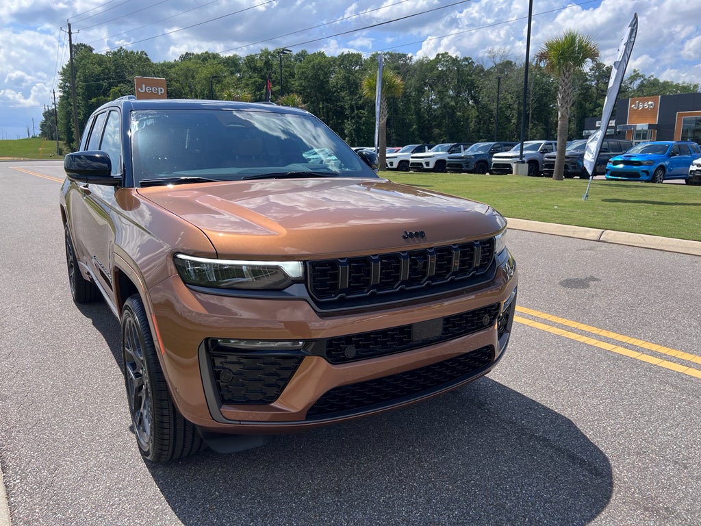 2026 Jeep Grand Cherokee GRAND CHEROKEE SUMMIT 4X4