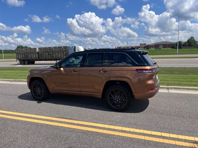 2026 Jeep Grand Cherokee GRAND CHEROKEE SUMMIT 4X4