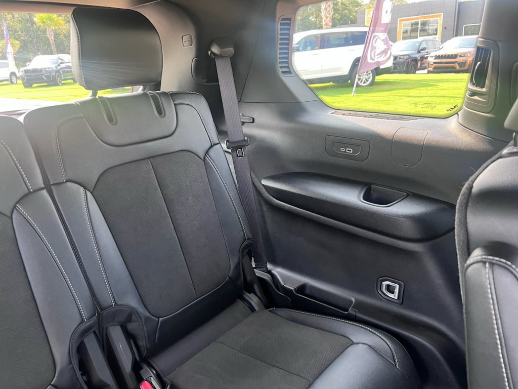 2024 Jeep Grand Cherokee L Altitude X 4x2