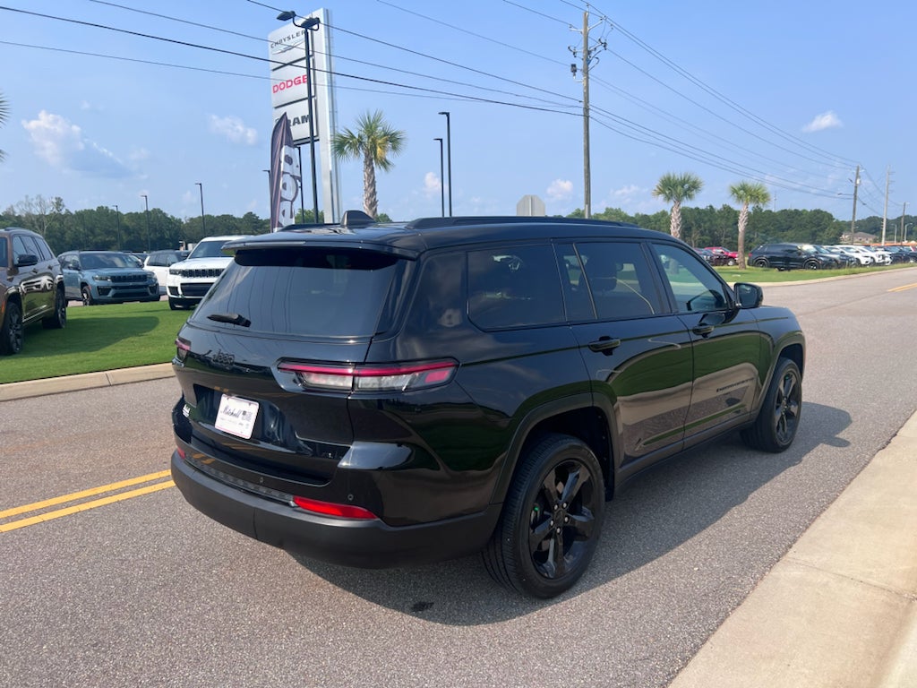 2024 Jeep Grand Cherokee L Altitude X 4x2