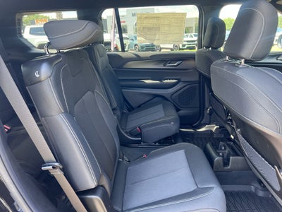 2026 Jeep Grand Cherokee L GRAND CHEROKEE L LAREDO X 4X2
