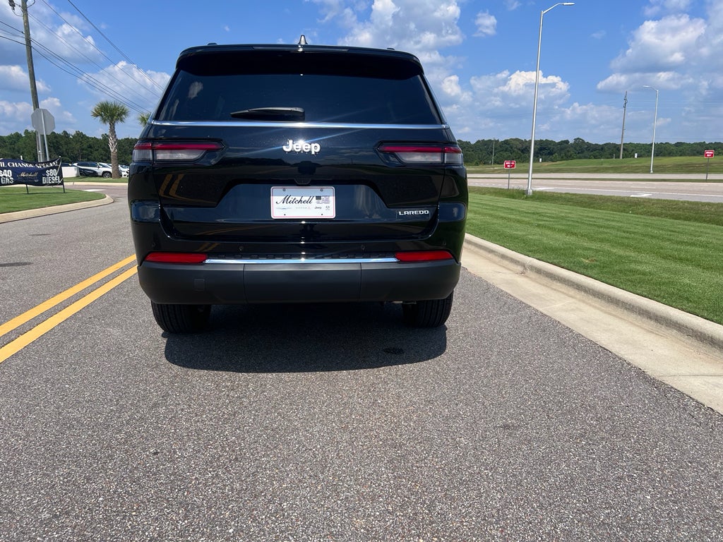 2026 Jeep Grand Cherokee L GRAND CHEROKEE L LAREDO X 4X2