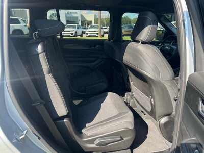2025 Jeep Grand Cherokee L Laredo X 4x2