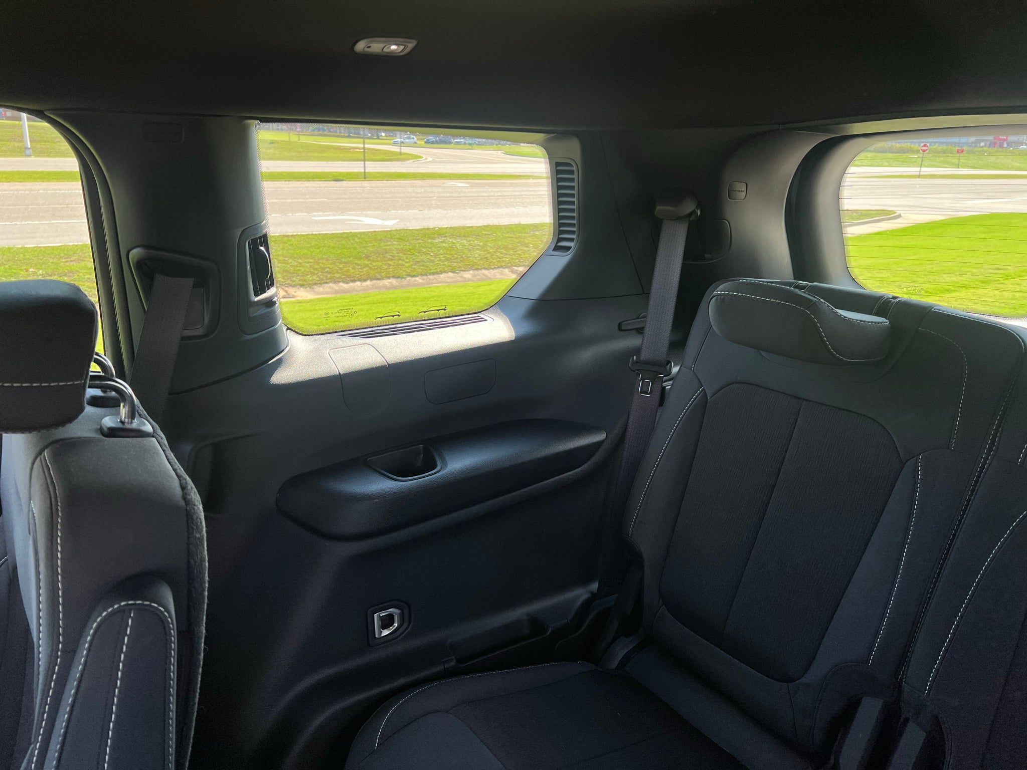 2025 Jeep Grand Cherokee L Laredo X 4x2