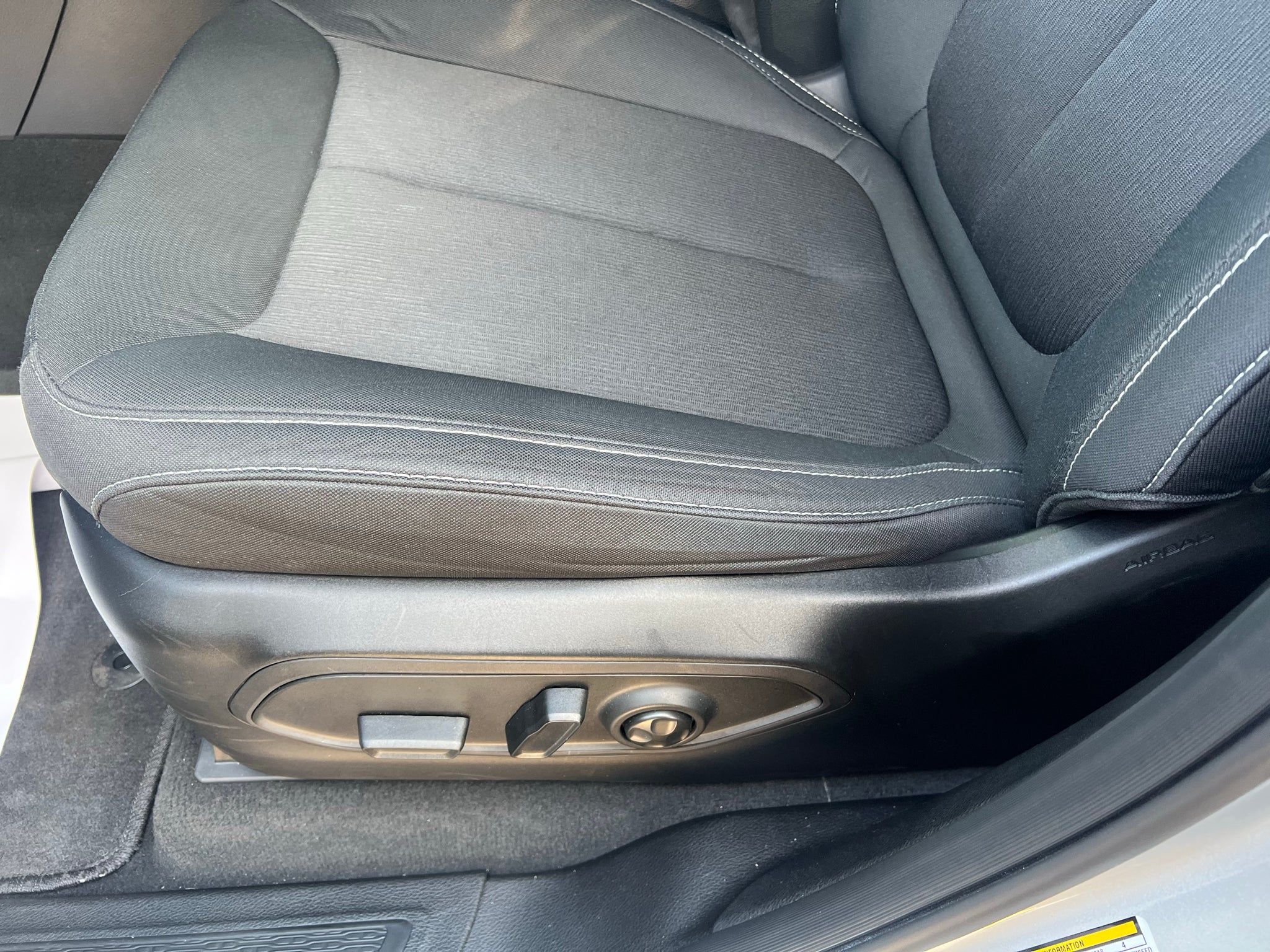 2025 Jeep Grand Cherokee L Laredo X 4x2