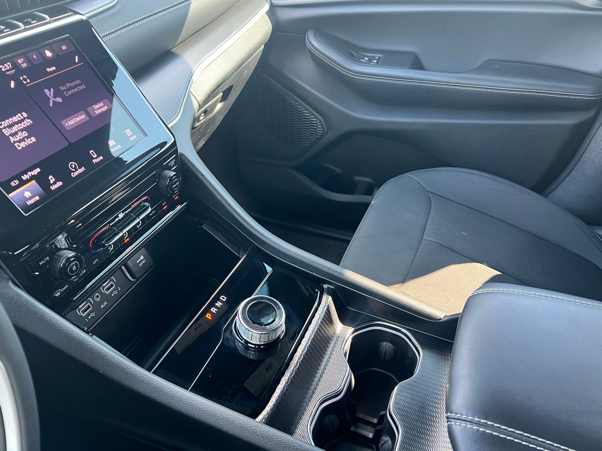 2025 Jeep Grand Cherokee L Laredo X 4x2