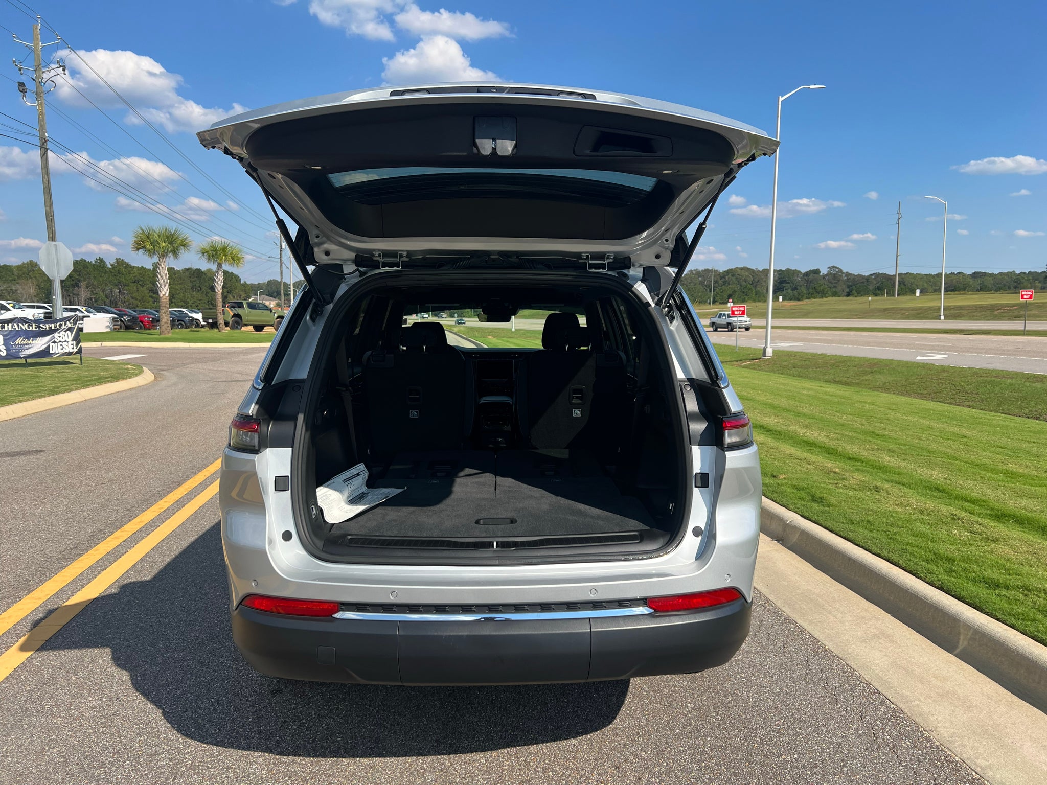 2025 Jeep Grand Cherokee L Laredo X 4x2