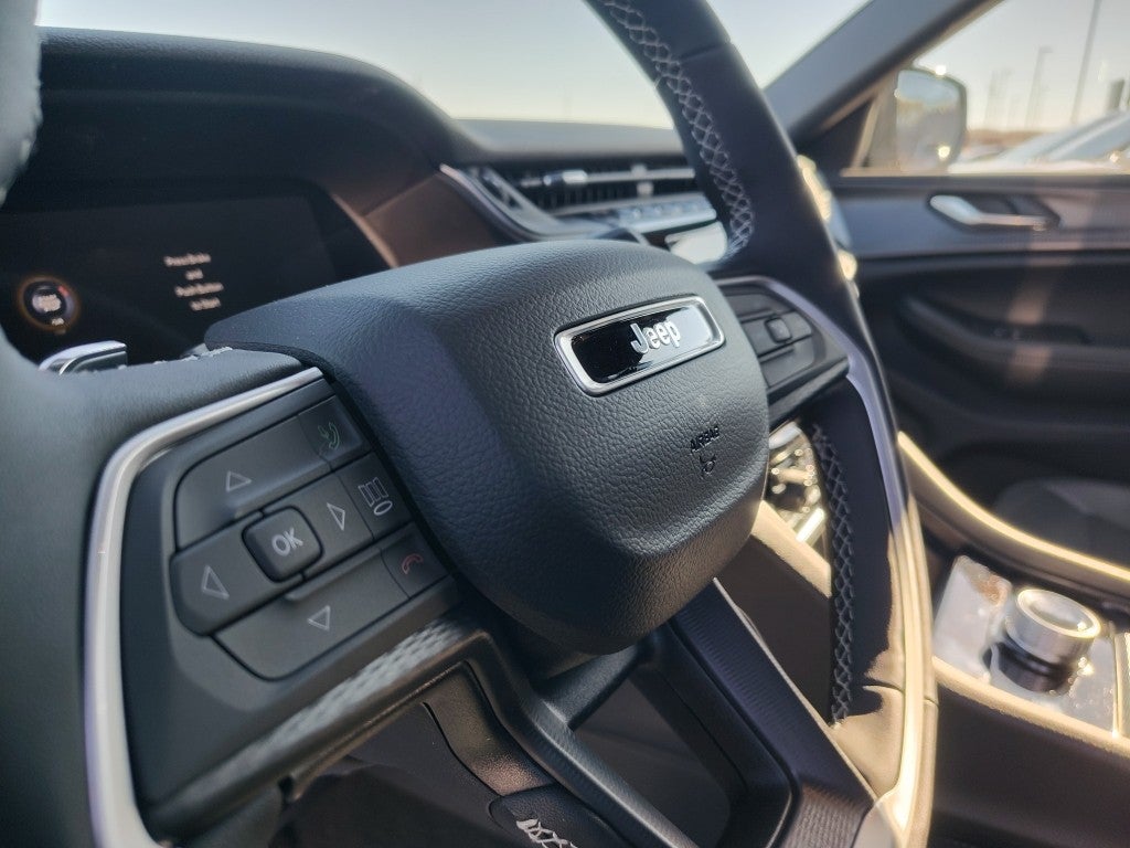 2025 Jeep Grand Cherokee L GRAND CHEROKEE L ALTITUDE X 4X2