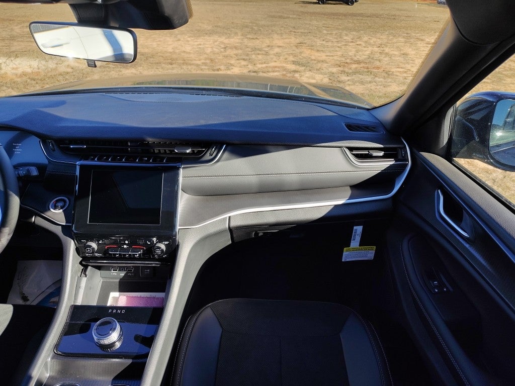 2025 Jeep Grand Cherokee L GRAND CHEROKEE L ALTITUDE X 4X2