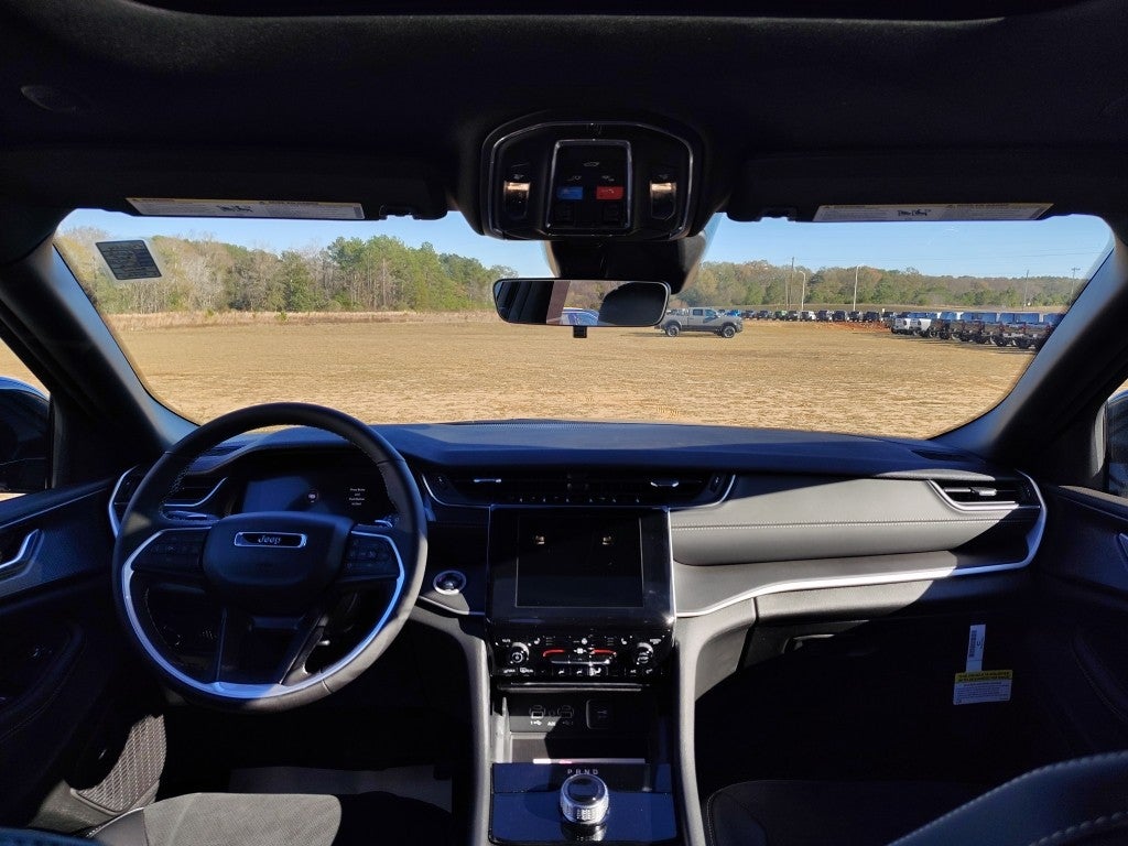 2025 Jeep Grand Cherokee L GRAND CHEROKEE L ALTITUDE X 4X2