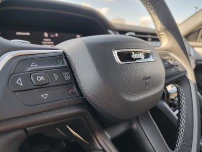 2025 Jeep Grand Cherokee L Laredo 4x2