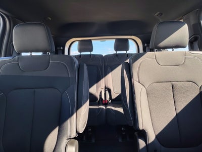 2025 Jeep Grand Cherokee L Laredo 4x2