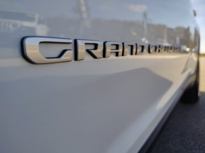 2025 Jeep Grand Cherokee L Laredo 4x2