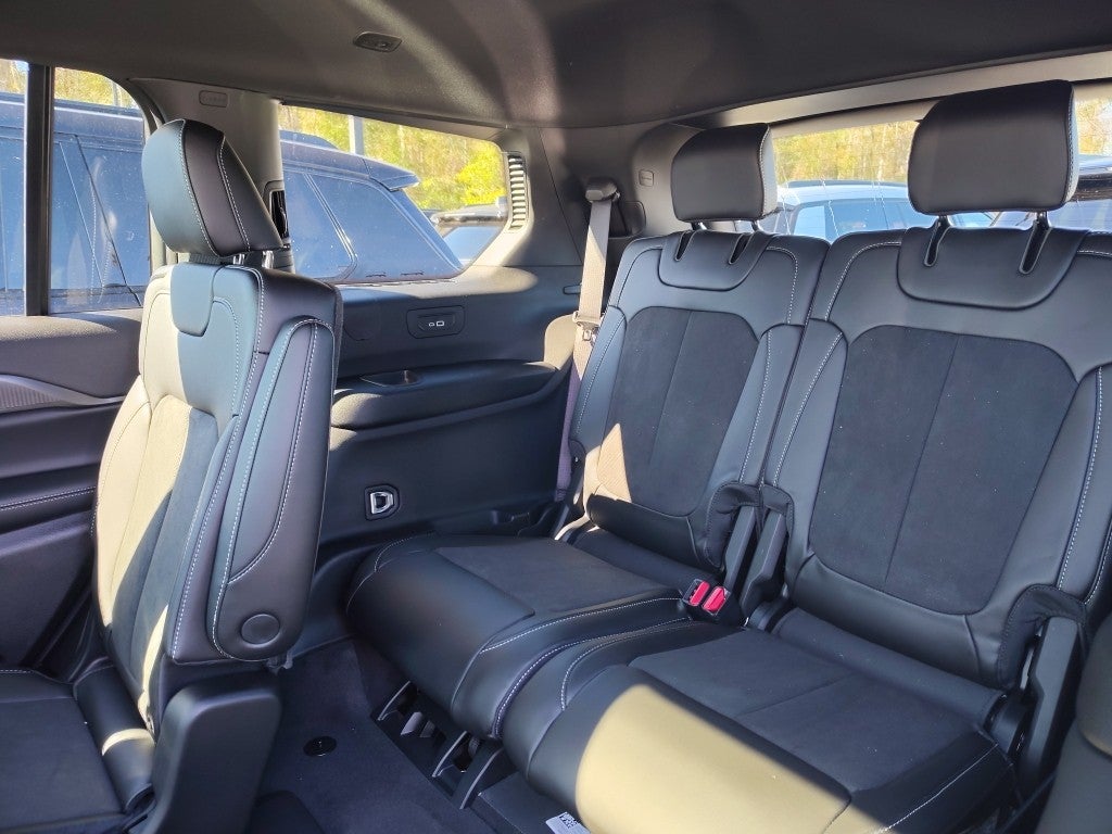 2025 Jeep Grand Cherokee L GRAND CHEROKEE L ALTITUDE X 4X2