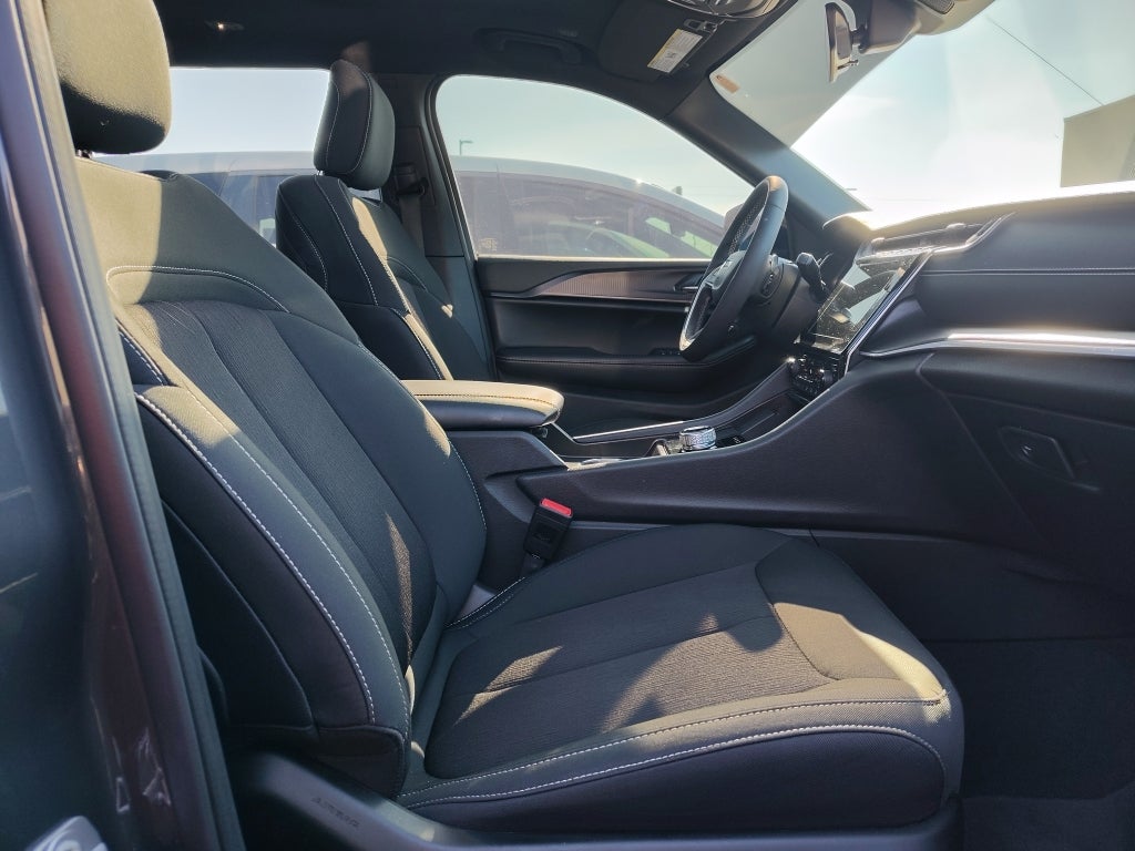 2025 Jeep Grand Cherokee L Laredo X