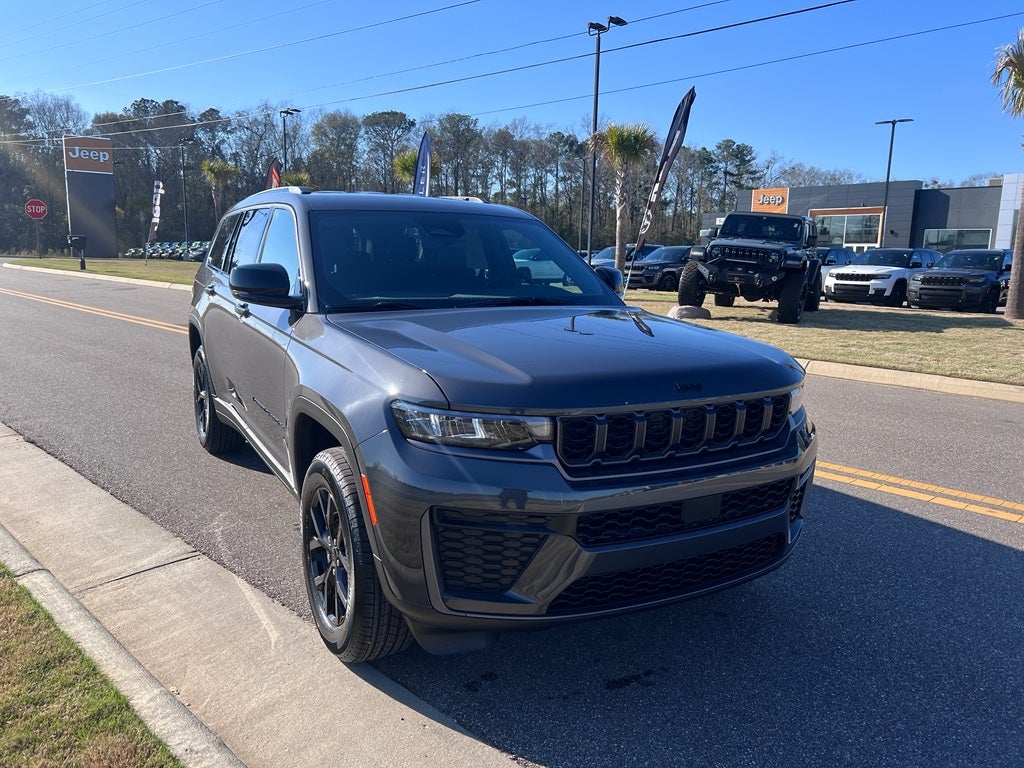 2026 Jeep Grand Cherokee L GRAND CHEROKEE L LAREDO ALTITUDE 4X2