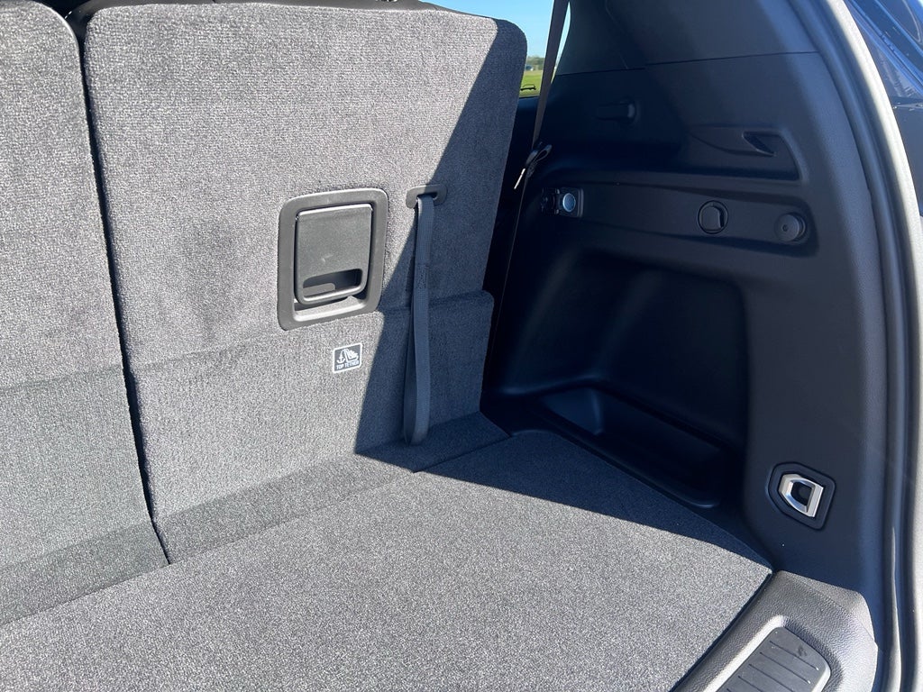 2026 Jeep Grand Cherokee L GRAND CHEROKEE L LAREDO ALTITUDE 4X2