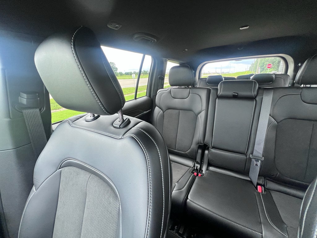 2026 Jeep Grand Cherokee L GRAND CHEROKEE L LAREDO ALTITUDE 4X2