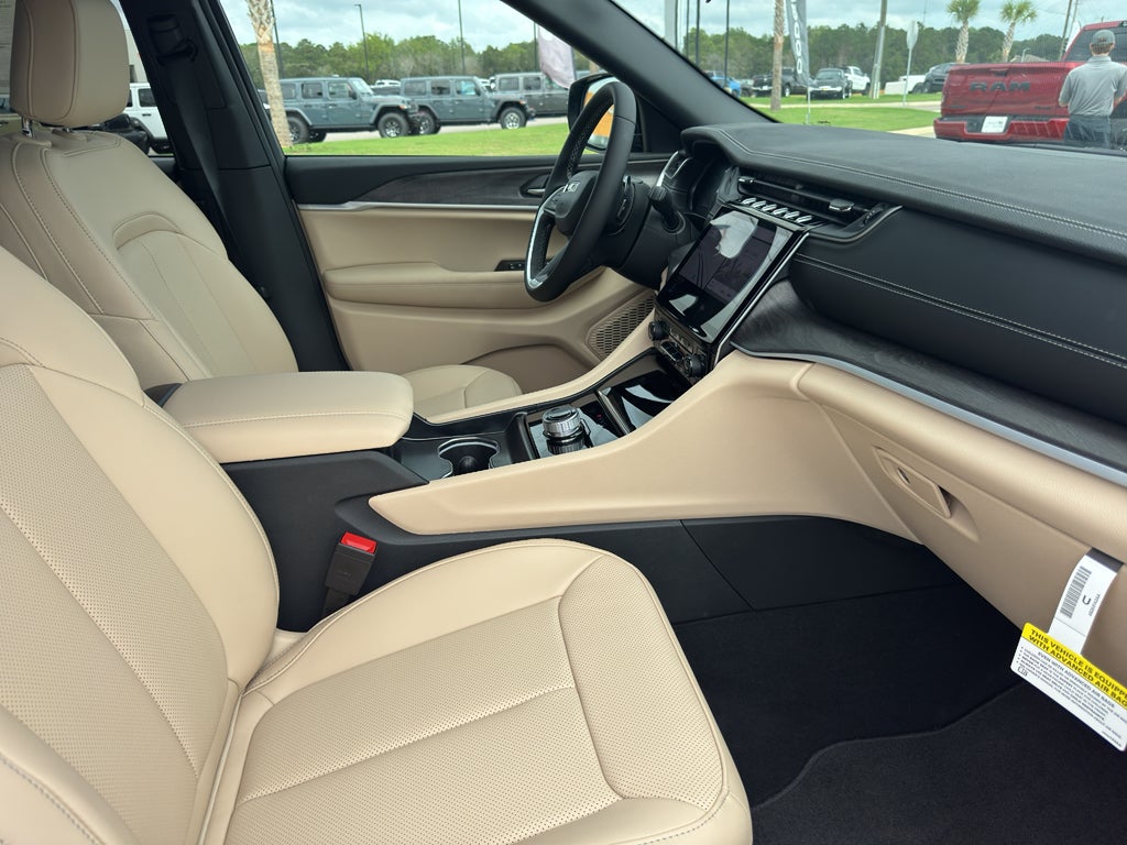 2025 Jeep Grand Cherokee L GRAND CHEROKEE L LIMITED 4X2