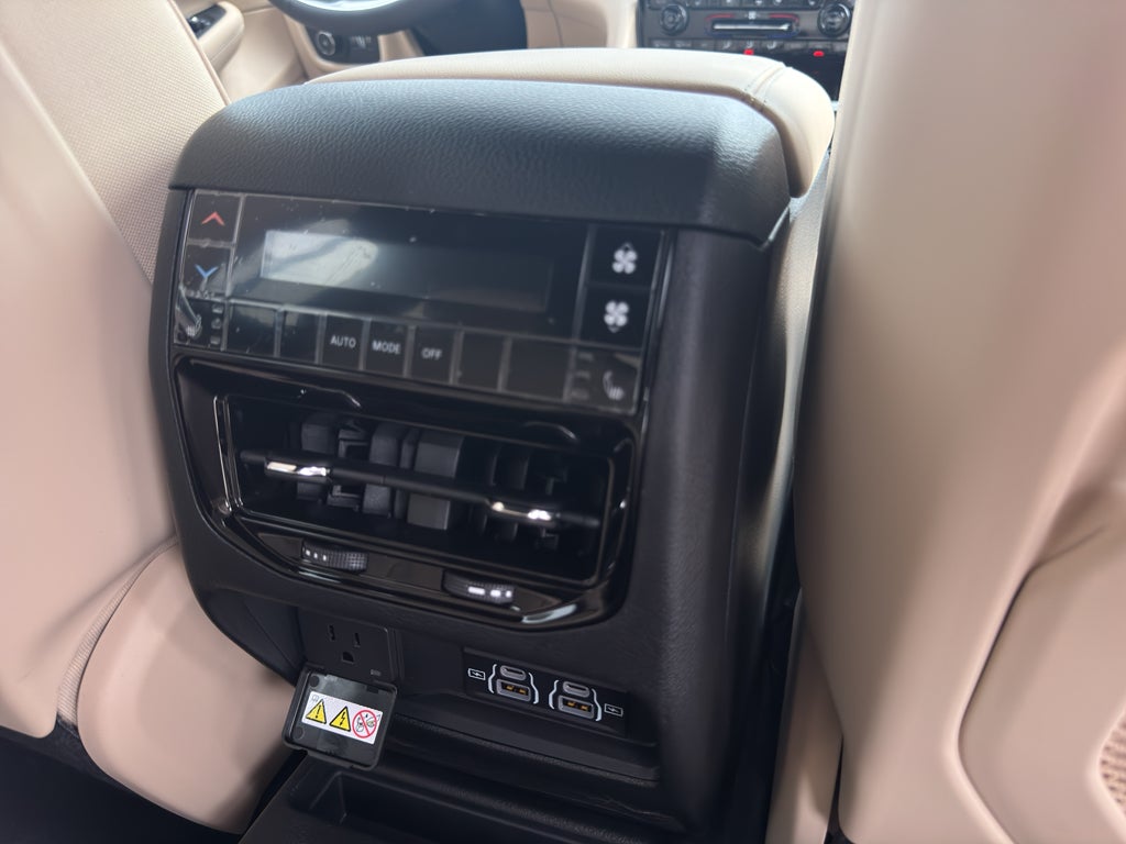 2025 Jeep Grand Cherokee L GRAND CHEROKEE L LIMITED 4X2