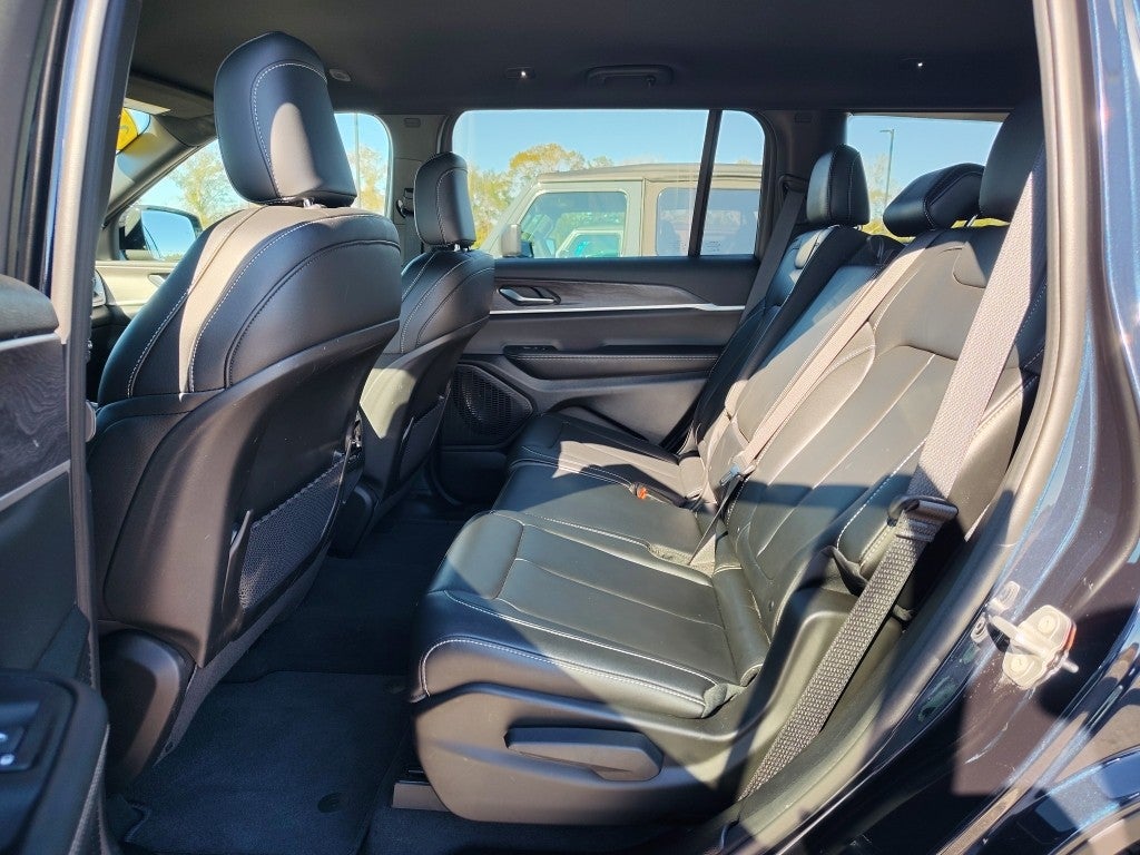 2024 Jeep Grand Cherokee L Limited 4x2