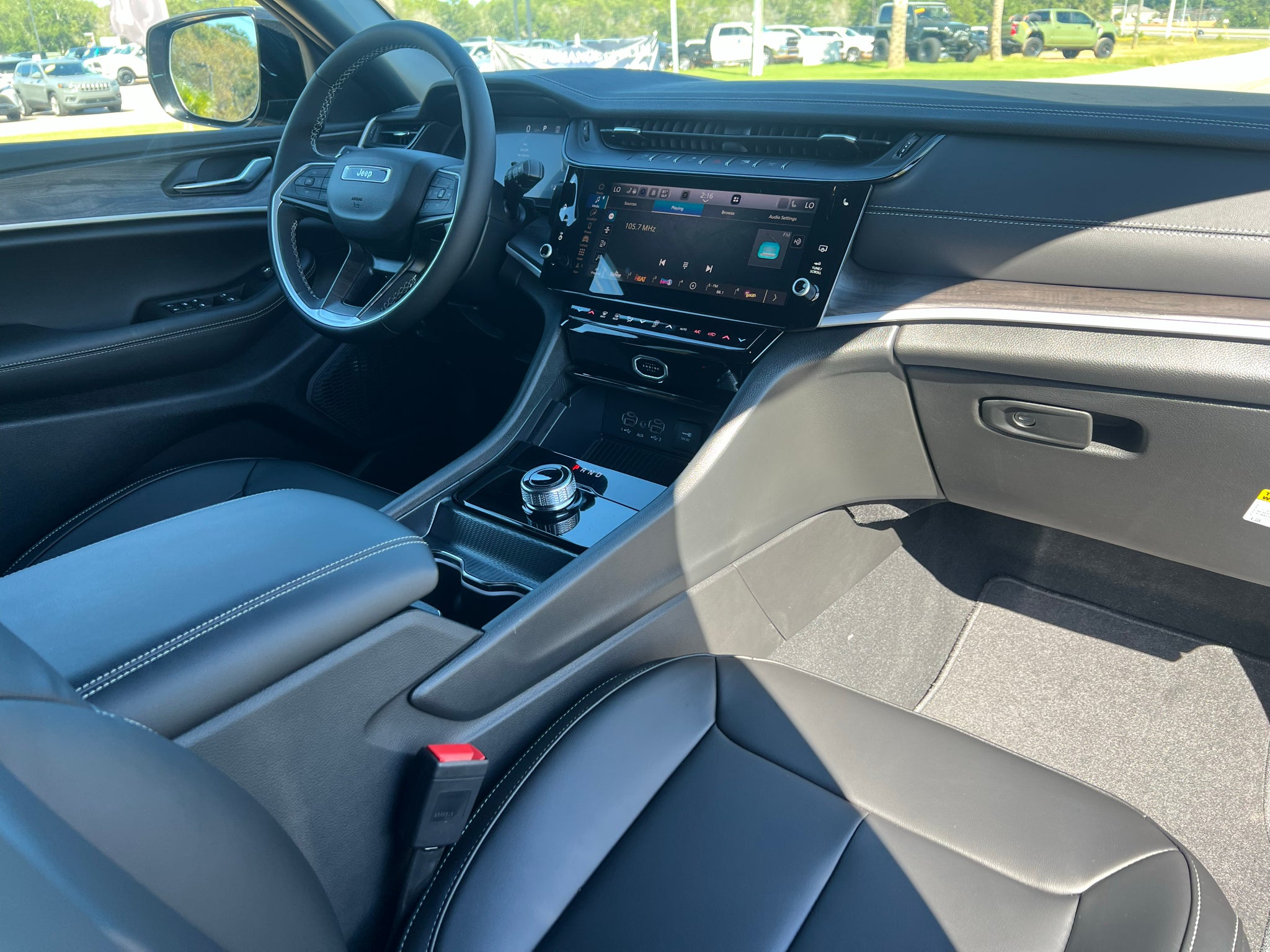 2027 Jeep Grand Cherokee L GRAND CHEROKEE L LIMITED 4X2