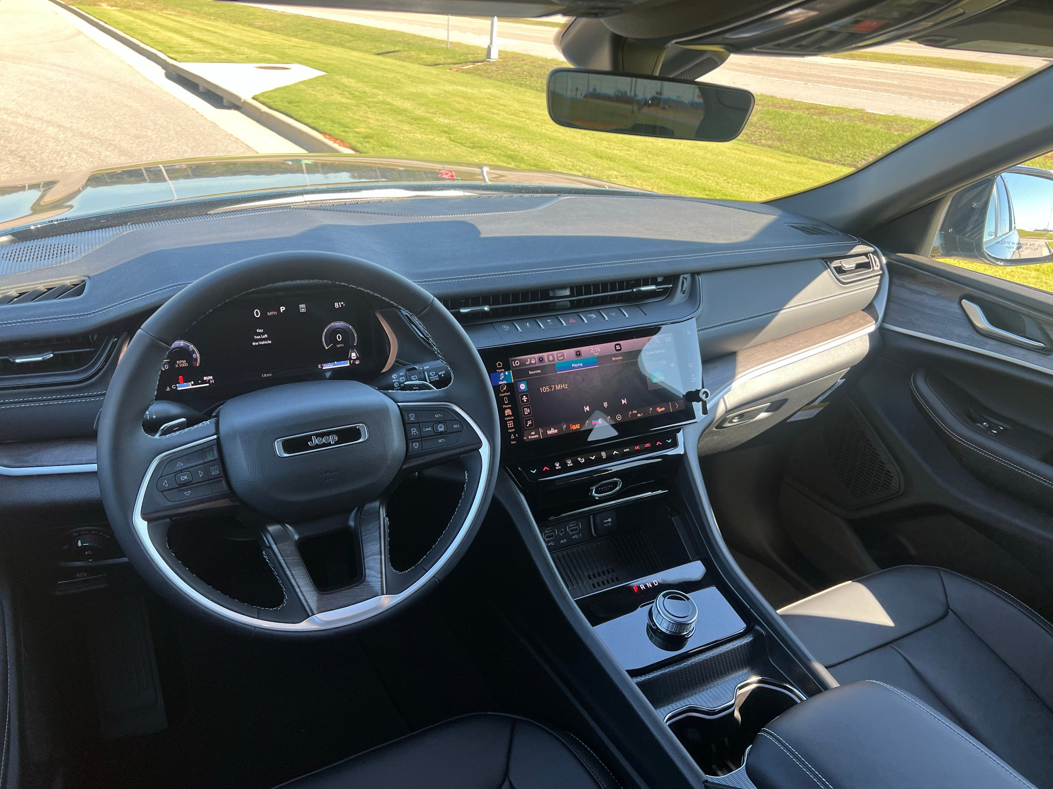 2027 Jeep Grand Cherokee L GRAND CHEROKEE L LIMITED 4X2