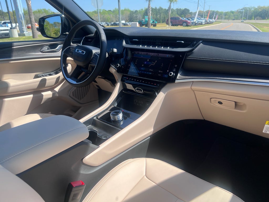 2026 Jeep Grand Cherokee L GRAND CHEROKEE L LIMITED 4X2