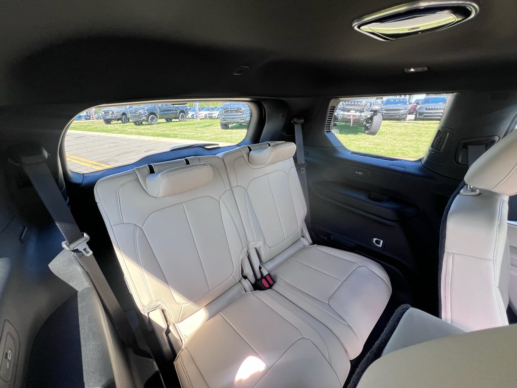 2026 Jeep Grand Cherokee L GRAND CHEROKEE L LIMITED 4X2