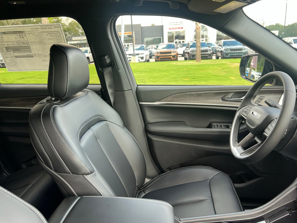 2027 Jeep Grand Cherokee L Limited