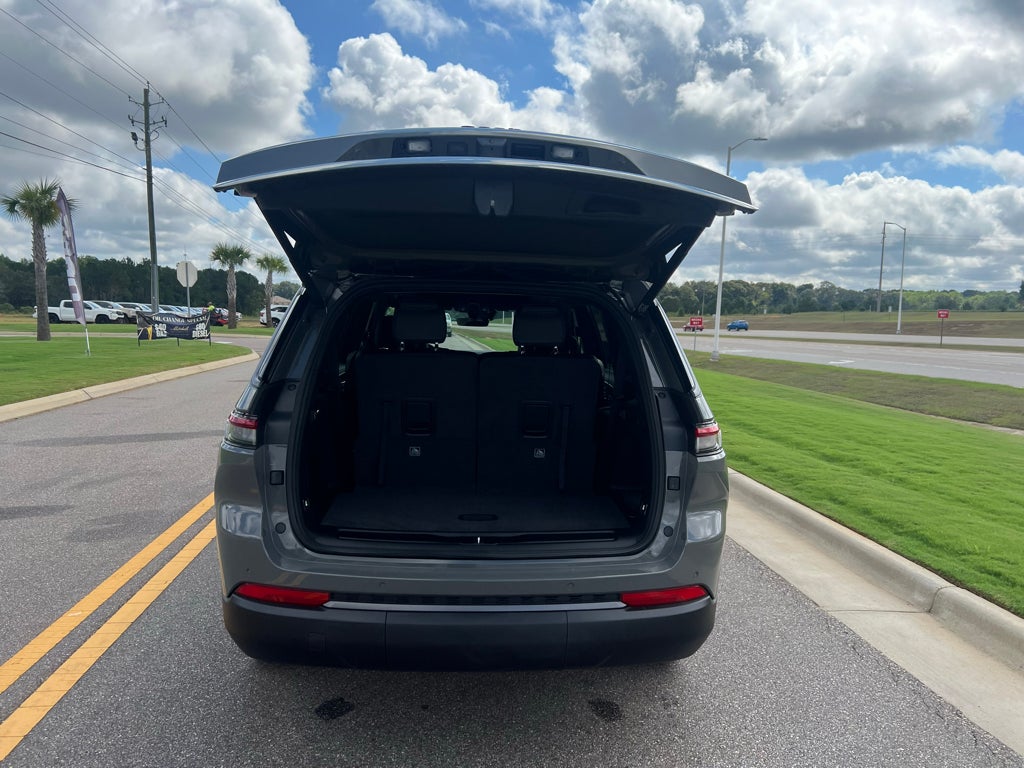 2027 Jeep Grand Cherokee L Limited