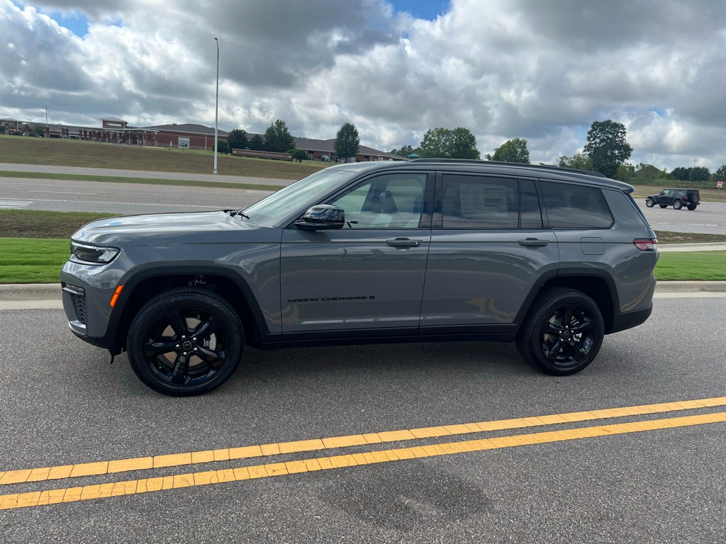 2027 Jeep Grand Cherokee L Limited