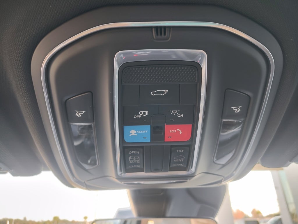 2025 Jeep Grand Cherokee L GRAND CHEROKEE L ALTITUDE X 4X4