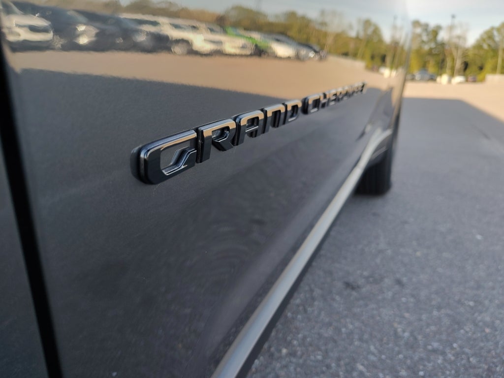 2025 Jeep Grand Cherokee L GRAND CHEROKEE L ALTITUDE X 4X4