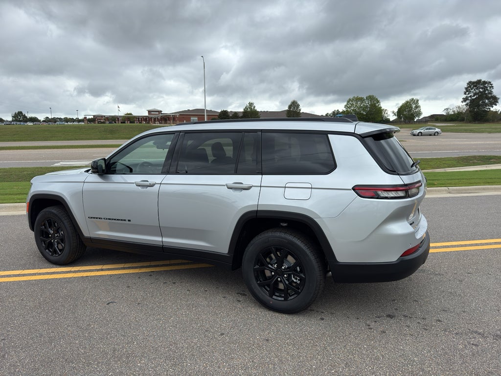 2025 Jeep Grand Cherokee L GRAND CHEROKEE L ALTITUDE X 4X4
