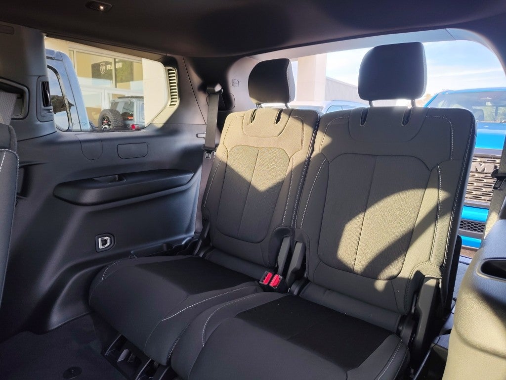 2025 Jeep Grand Cherokee L GRAND CHEROKEE L LAREDO X 4X4