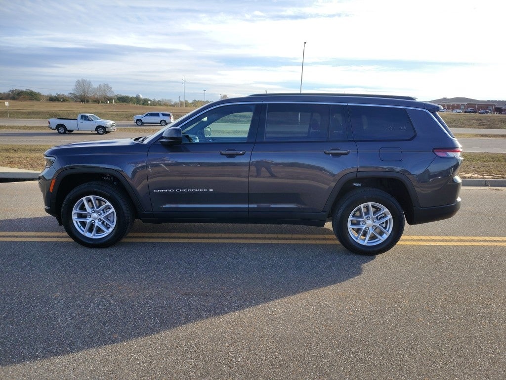 2025 Jeep Grand Cherokee L GRAND CHEROKEE L LAREDO X 4X4
