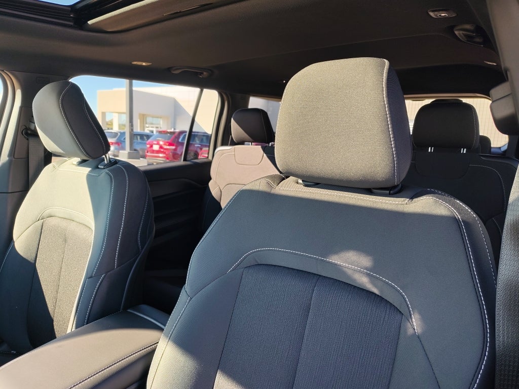 2025 Jeep Grand Cherokee L GRAND CHEROKEE L LAREDO X 4X4